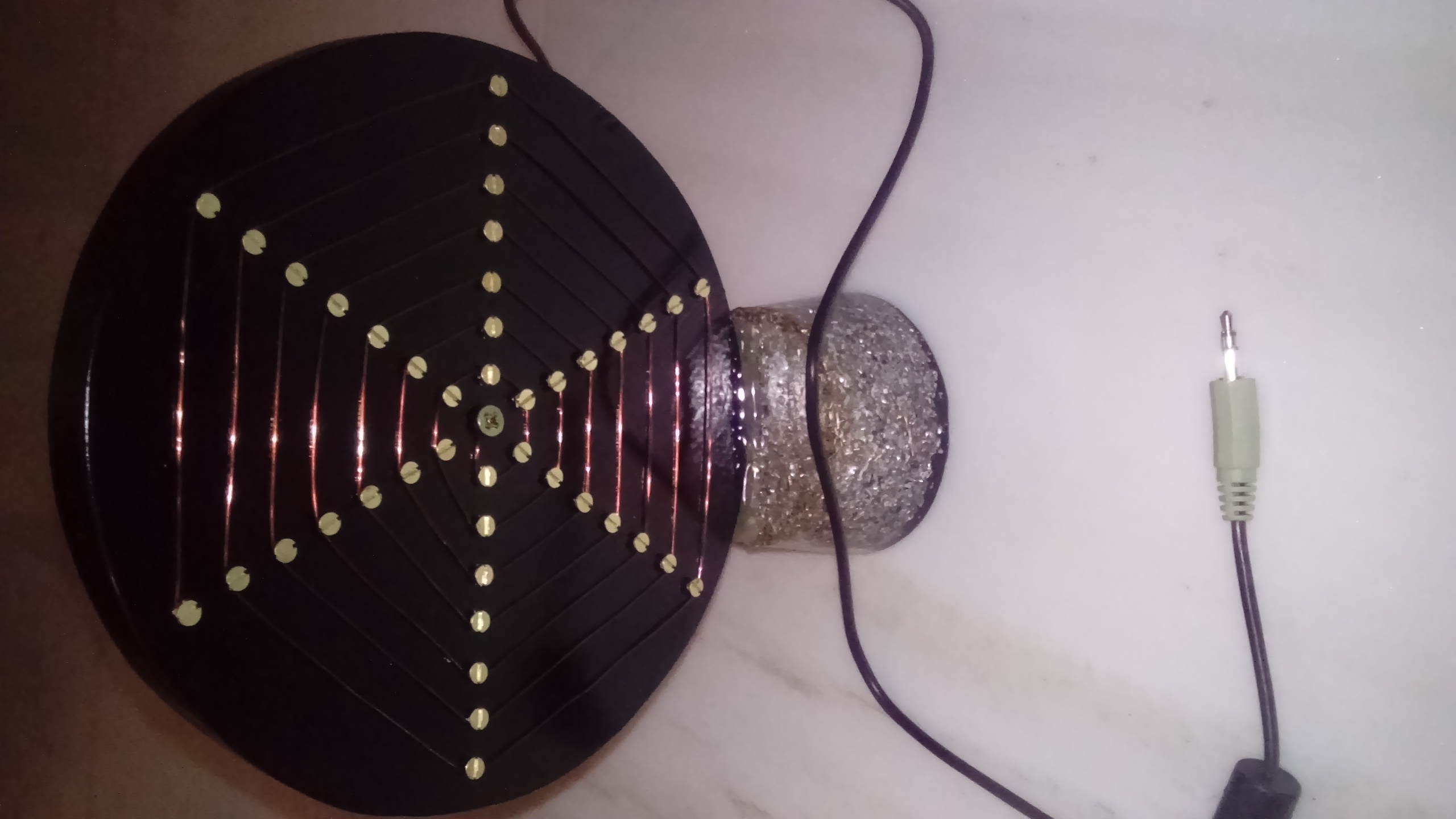 Custom witness plate radionic device